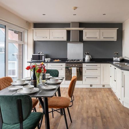 Number 3 Pier Road Apartment ウィットビー エクステリア 写真