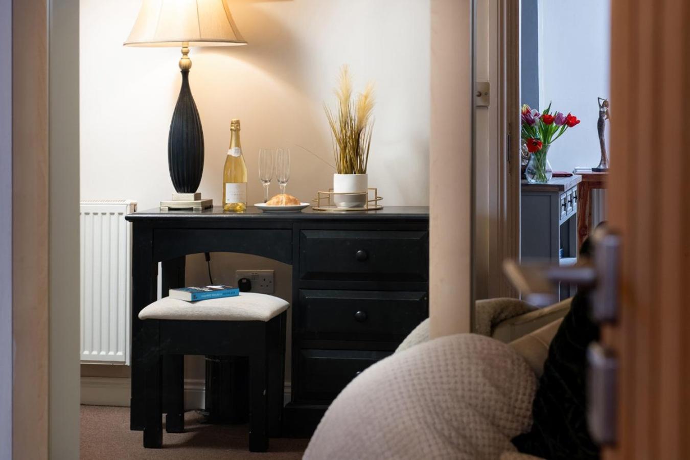 Number 3 Pier Road Apartment ウィットビー エクステリア 写真