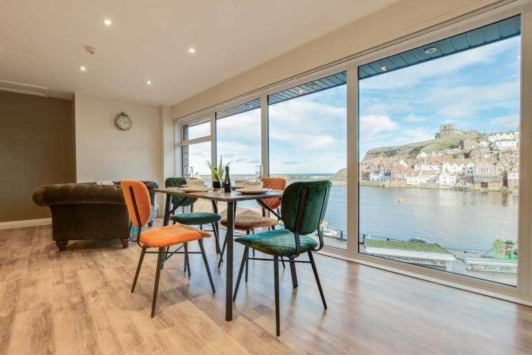 Number 3 Pier Road Apartment ウィットビー エクステリア 写真